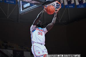 九游体育app-生猛！哈雷尔半场11中7拿到15分6板4助 3前场板